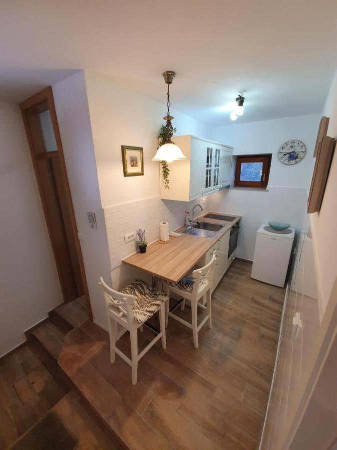 Rustic House Diklo 20M From The Sea Apartment ซาดาร์ ภายนอก รูปภาพ